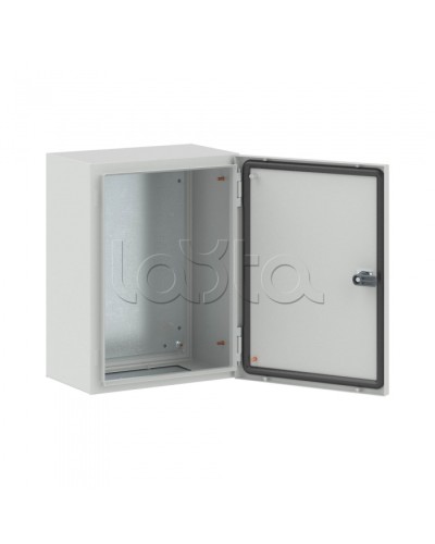 Корпус ST со сплошной дверью и с М/П (400x300x200 мм) DKC (R5ST0432) в Калуге Щиты электрические Pintop.ru