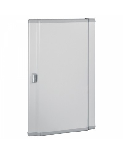 Дверь изогнутая металлическая Legrand 020554 в Калуге Аксессуары для стоек и шкафов Pintop.ru